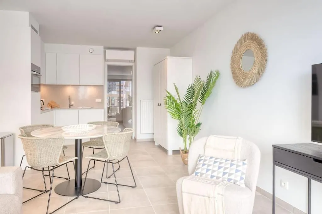 4-Person Apartment By Ostend Beach Belgium