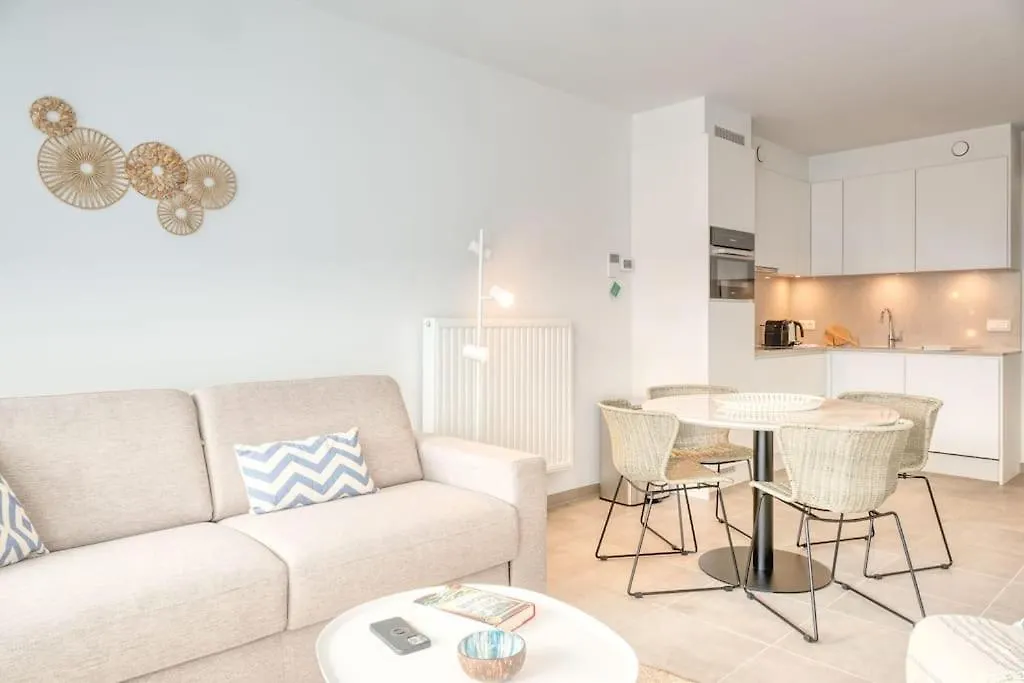 4-Person Apartment By Ostend Beach Belgio